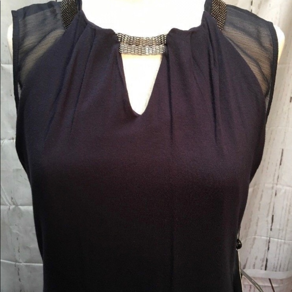 NWT ADRIANNA PAPELL METALLIC NECKLACE BLOUSE